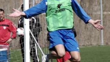 Jony no desentronó de central.