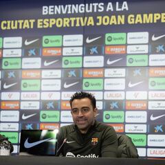Xavi, sobre Lewandowski y Vitor Roque: “De futuro decidiremos a final de la temporada”