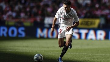 Reguilón, corriendo en el Wanda.