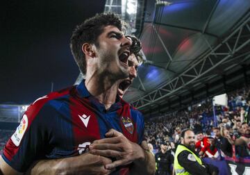 06/05/22 PARTIDO PRIMERA DIVISION JORNADA 35
LEVANTE - REAL SOCIEDAD
SEGUNDO GOL PENALTI GONZALO MELERO 2-1 ALEGRIA