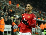 Soccer Football - Premier League - Newcastle United v Manchester United - St James' Park, Newcastle, Britain - March 4, 2026 Manchester United's Casemiro celebrates scoring their first goal Action Images via Reuters/Lee Smith EDITORIAL USE ONLY. NO USE WITH UNAUTHORIZED AUDIO, VIDEO, DATA, FIXTURE LISTS, CLUB/LEAGUE LOGOS OR 'LIVE' SERVICES. ONLINE IN-MATCH USE LIMITED TO 120 IMAGES, NO VIDEO EMULATION. NO USE IN BETTING, GAMES OR SINGLE CLUB/LEAGUE/PLAYER PUBLICATIONS. PLEASE CONTACT YOUR ACCOUNT REPRESENTATIVE FOR FURTHER DETAILS..