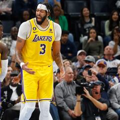 What are the Lakers’ chances of making the play-in tournament?