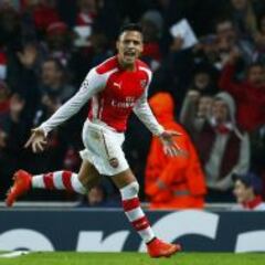 Sánchez anota en increíble empate de Arsenal en casa