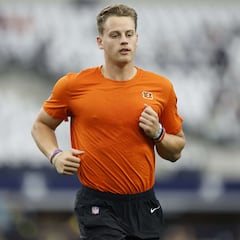 Why did Bengals QB Joe Burrow delete Instagram and Twitter from his phone?