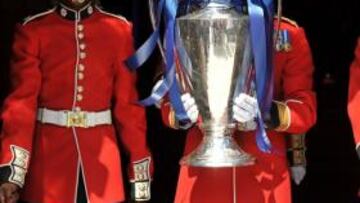 <b>EN LONDRES. </b>El trofeo de la Champions hace días que ya está en Londres, donde aguardará hasta el sábado 28, día de la gran final.