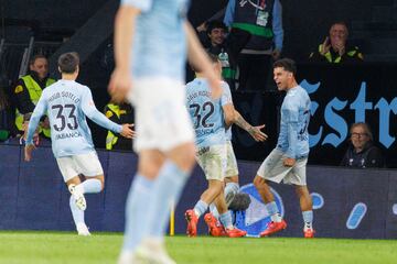 2-2. Hugo ?lvarez celebra el segundo que marca en el minuto 85 de partido.