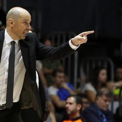 Oficial: Peñarroya dirigirá al Valencia Basket esta temporada