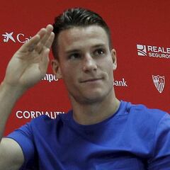 Sevilla y Atlético se acercan por Gameiro: 30M€ y Vietto cedido