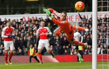 Luego de 10 meses, David Ospina volvió como titular al arco de Arsenal por la Premier League.