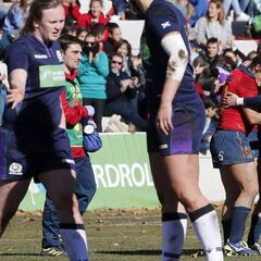 Veinte minutos mágicos de las Leonas deshacen a Escocia