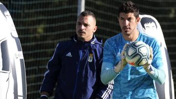 Nereo Champagne, en un entrenamiento con el Oviedo.