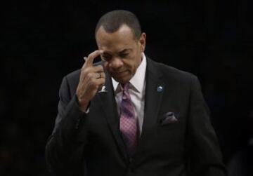 El entrenador de los Brooklyn Nets Lionel Hollins.