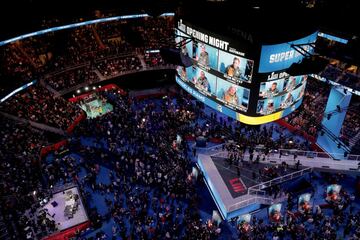 Los Angeles Rams durante la Opening Night de la Super Bowl en el State Farm Arena.  