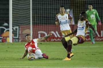 Santa Fe venció al Tolima en duelo adelantado y es nuevo líder de la Liga.