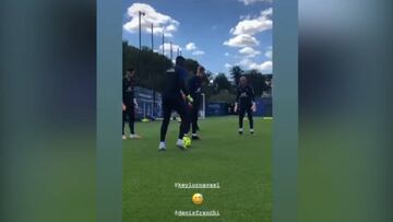 Keylor Navas presume su habilidad en los entrenamientos