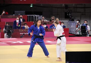 Luz Adiela Álvarez se convirtió en la primera deportista de la delegación colombiana en ser eliminada de los Juegos Olímpicos. La judoca llegó a competir en la categoría de hasta 48 kilogramos pero perdió en su primer combate, en los dieciseisavos de final contra Shira Rishony.