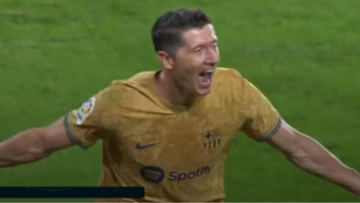 ¡Superhéroe Lewandowski! El gol del polaco en el 93′ que da vida al Barça