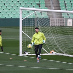 Rui Silva aprieta para llegar al partido ante el Real Madrid
