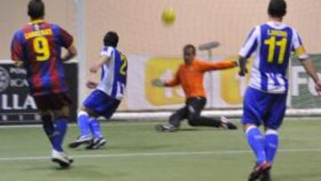 El Barcelona se lleva por la mínima el derbi del Indoor