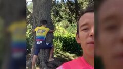 La meditación de Rigo, Higuita y Dani Martínez antes del Tour