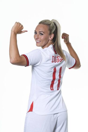 Toni Duggan pide paso en Inglaterra