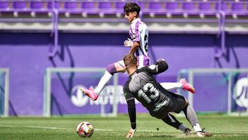 Víctor Fernández, ante el Numancia B.