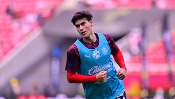 Armando Gonzalez of Guadalajara during the 17th round match between Guadalajara and Monterrey as part of the Liga BBVA MX, Torneo Apertura 2025 at Akron Stadium, on November 08, 2025 in Guadalajara, Jalisco, Mexico.