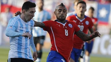 04/07/15 PARTIDO  Final de la Copa America 
 Argentina vs Chile
 MESSI Y VIDAL
 FOTO:GUSTAVO.ORTIZ.NOFIRMAR