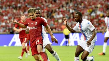 Luis Díaz durante el amistoso entre Liverpool y Crystal Palace en Singapur.