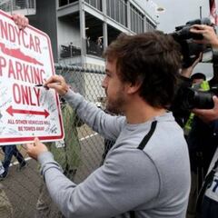 "Alonso es de la vieja escuela, pilota cualquier cosa"