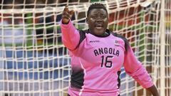 Bá, la portera de 98 kilos que amenaza a las Guerreras