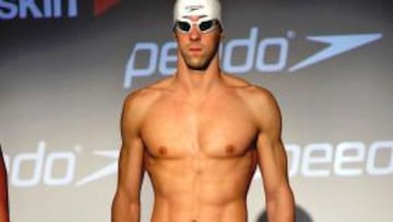 Michael Phelps presentó el Fastskin 3 Racing System, el bañador de Speedo que utilizará en los Juegos Olímpicos de Londres.
