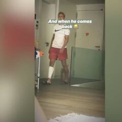 La novia de De Jong enseña en Instagram el vendaje del futbolista