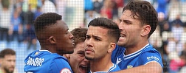 El Mlaga defrauda y se estrella contra el Melilla en un campo infame