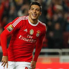 Benfica pagó 22 MDE por el pase completo de Raúl Jiménez