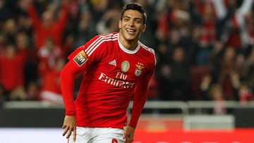 Benfica pagó 22 MDE por el pase completo de Raúl Jiménez