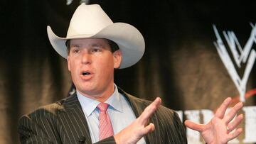 Al término de la era Attitude, JBL comenzó a ganar importancia como un heel de la WWE y se convirtió en uno de los rivales más despiadados de John Cena.