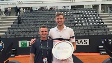 “Después de varios años, mucho trabajo y tiempo, hoy se cierra una etapa... Gracias por ser tan bueno con mi familia”
