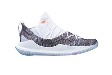 Los Under Armour Curry 5 salieron a la duela para el primer juego de las Conferencias Finales del Oeste.