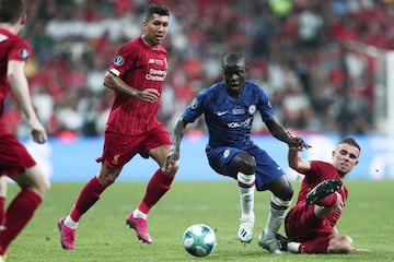 Liverpool y Chelsea se enfrentaron en la Supercopa de Europa. En el tiempo reglamentario igualaron a un gol con anotaciones de Mané y Giroud. En el extra tiempo los 'reds' se fueron adelante con una nueva anotación del senegalés, pero Jorginho empató después de unos minutos. En la definición desde el punto penal los de Klopp celebraron al vencer a su rival (5-4).  