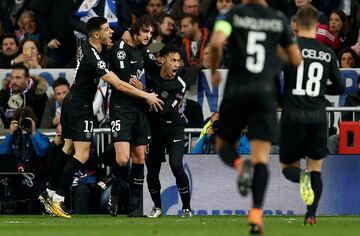 0-1. Adrien Rabiot celebró el primer gol.