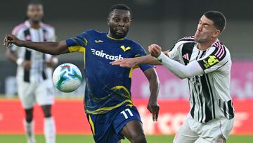 Jean-Daniel Akpa-Akpro y Dusan Vlahovic.