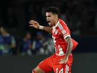 Soccer Football - UEFA Champions League - Semi Final - First Leg - Paris St Germain v Bayern Munich - Parc des Princes, Paris, France - April 28, 2026 Bayern Munich's Luis Diaz celebrates scoring their fourth goal REUTERS/Gonzalo Fuentes