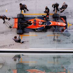 McLaren recupera su estatus en los test con los Pirelli de 2018