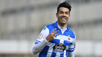 Miku, celebrando su tercer gol al Celta B.