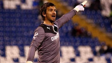 Franco Costanzo negocia su continuidad en Católica