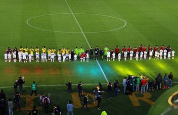 Jugadores de Selección Colombia en la despedida rumbo al Mundial de Brasil 2014