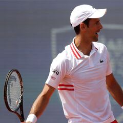 Djokovic, a cuartos en casa y Verdasco sigue su estela