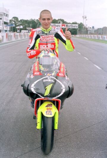 Valentino Rossi campeón de 250cc en 1999.
 