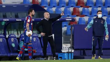 VALENCIA, SPAIN - APRIL 02: Paco Lonpez, Head Coach of Levante gestures during the La Liga Santander match between Levante UD and SD Huesca at Ciutat de Valencia Stadium on April 02, 2021 in Valencia, Spain. Sporting stadiums around Spain remain under str